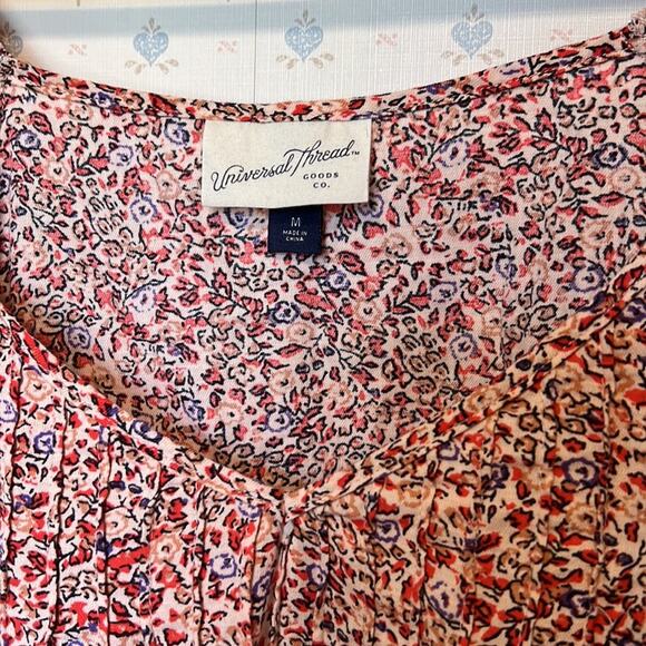 Universal Threads Medium Pink Dainty Floral Long Sleeve Blouse - Picture 2 of 14